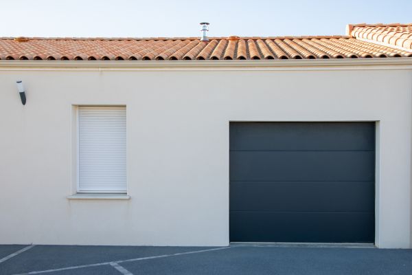 Garage Window Replacement in Ellenton
