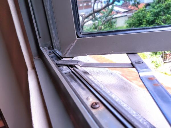 Hinged Window Replacement in Ellenton